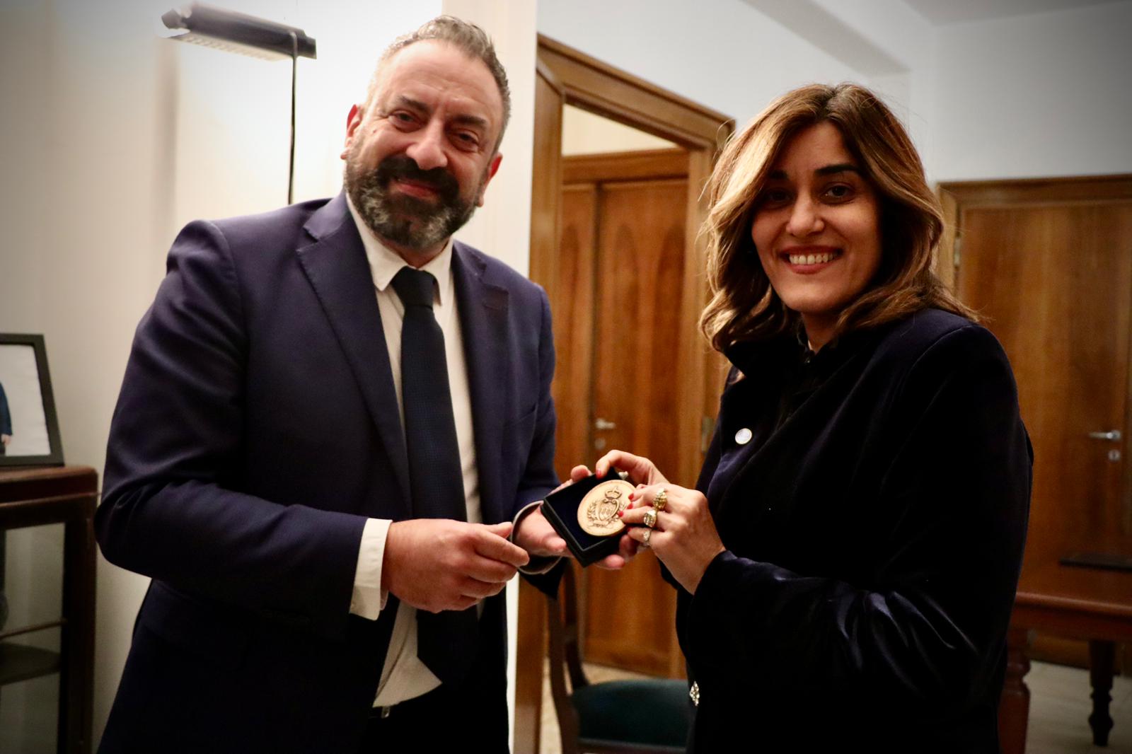 CCROM’s Director General, Aruna Francesca Maria Gujral and H.E. Ambassador Rotondaro, at the presence of the Minister of Foreign Affairs, Political Affairs, International Economic Cooperation and Digital Transition, Luca Beccari.