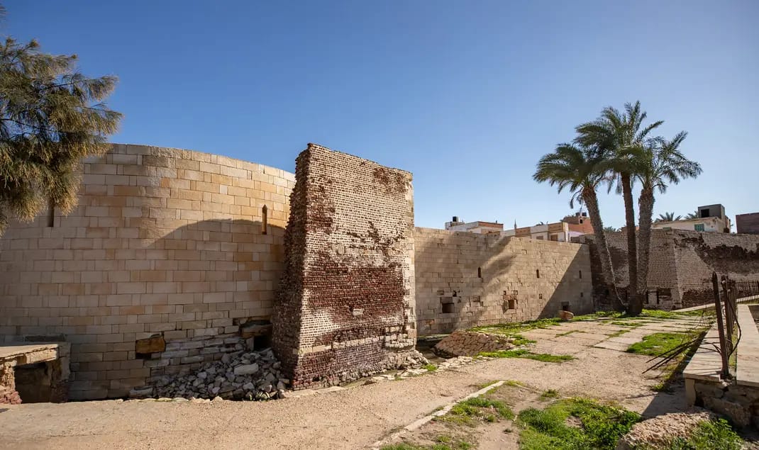 water impacts - qitbay citadel -bouj rashid Egypt